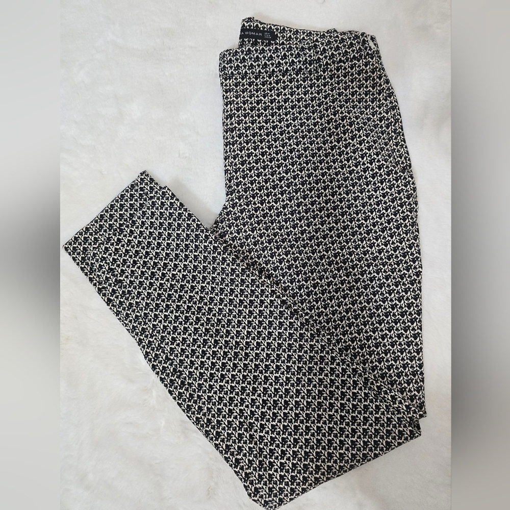 Classic Zara Woman Black and White Patterned Print Pant
